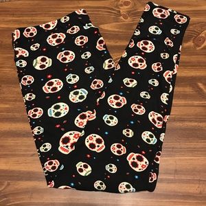 LuLaRoe TC Plus Size Sugar Skull Leggings 2016